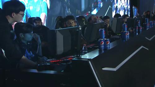 色的某些球 色的某些球